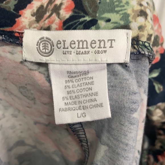 Cute short floral cotton skirt with elastic waist - Picture 2 of 3